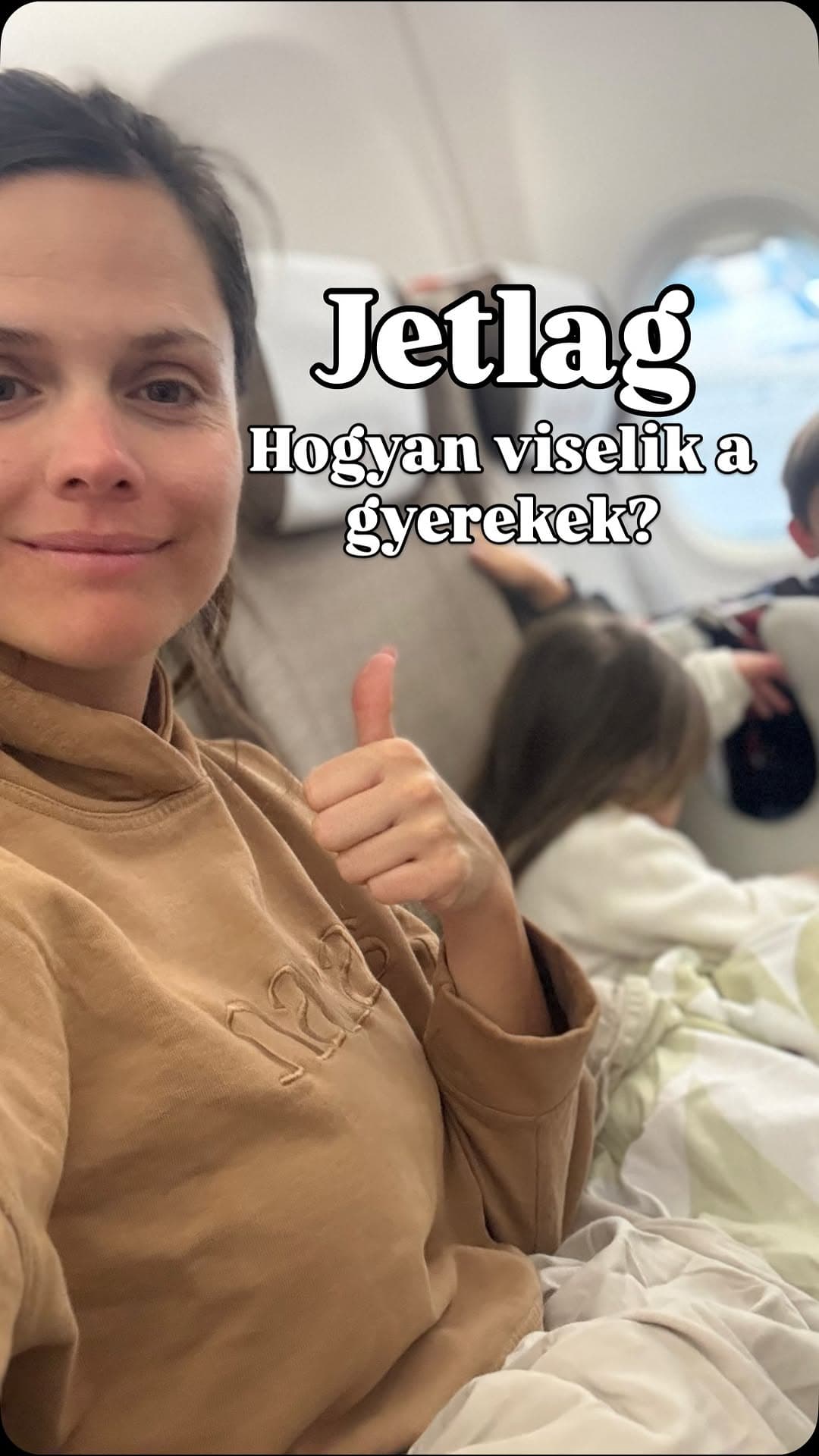 ✈️✈️ JETLAG ✈️✈️
Sziasztok, talán ezzel a témával kapcsolatban érdeklődtetek a legtöbben, és mivel még ebben élünk készítettem nektek egy videót. Bocsi, ha picit tökéletlenre sikeredett, utólag vettem észre, hogy a sapka megnyomta a homlokomat😂de a lényeget elmondtam, kiegészítésként írok még pár gondolatot:
👶🚼Többször repültünk manókkal babakorban is - első nagyobb utazás mindkét gyereknél az UAE volt - 5,5-6 óra repülés, 4 óra eltolódás - ezzel az utazással edzettünk mindenkit! 🤗
😴Overnight flight - szerintem ez a legkényelmesebb, minden szempontból - a gépen tudtok aludni picit, reggel érkeztek meg az adott helyre, azért a repülős alvással ki lehet húzni egy napot! Nekünk ez a ‘trükkünk’, hogy az első estét minél tovább húzzuk! 👌idén Kínába reggel mentünk, meg is éreztük! 🤪 visszafele overnight flighttal jöttünk, lassan vissza is állunk💪
Gyerekeknek még 2 alvásuk van - ők mindig hamarabb és könnyebben át tudnak állni, van hogy felcseréljük nekik a 2 alvást, és akkor napközben ébresztjük őket🤗
✈️Layover - az elmúlt 2 dk-ázsiai útunkat Dubaiban kezdtük/fejeztük be, ez is sokat segített az átállásban, szépen, fokozatosan akklimatizálódni! Szerintem ha DK-Ázsiába indultok, ez egy tök jó kompromisszum, főleg ha Emiratesszel tudtok menni!
Most ezek jutottak eszembe, remélem sok kérdésre tudtam választ adni. Ha esetleg van még valami, kommentben írjatok kérlek, hogy más is láthassa! 🤗🙏🙏
Jetlag | Utazás kisgyerekekkel | Ázsia gyerekkel | repülés babával, kisgyerekkel
#travelwithkids #utazásgyerekkel #repülésgyerekkel #utazóanya #utazóbaba #ázsiagyerekkel